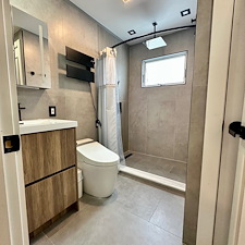 Bathrooms 2